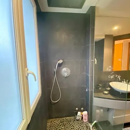 Apartment Appartement Moderne Neuilly Sur Seine Au Calme