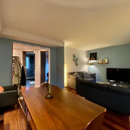 Apartment Appartement Moderne Neuilly Sur Seine Au Calme Neuilly-sur-Seine